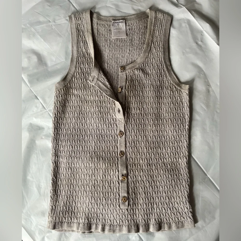 Chanel Vintage 2008 Spring Textured Henley Knit Top Vest Size 36 CC Buttons
